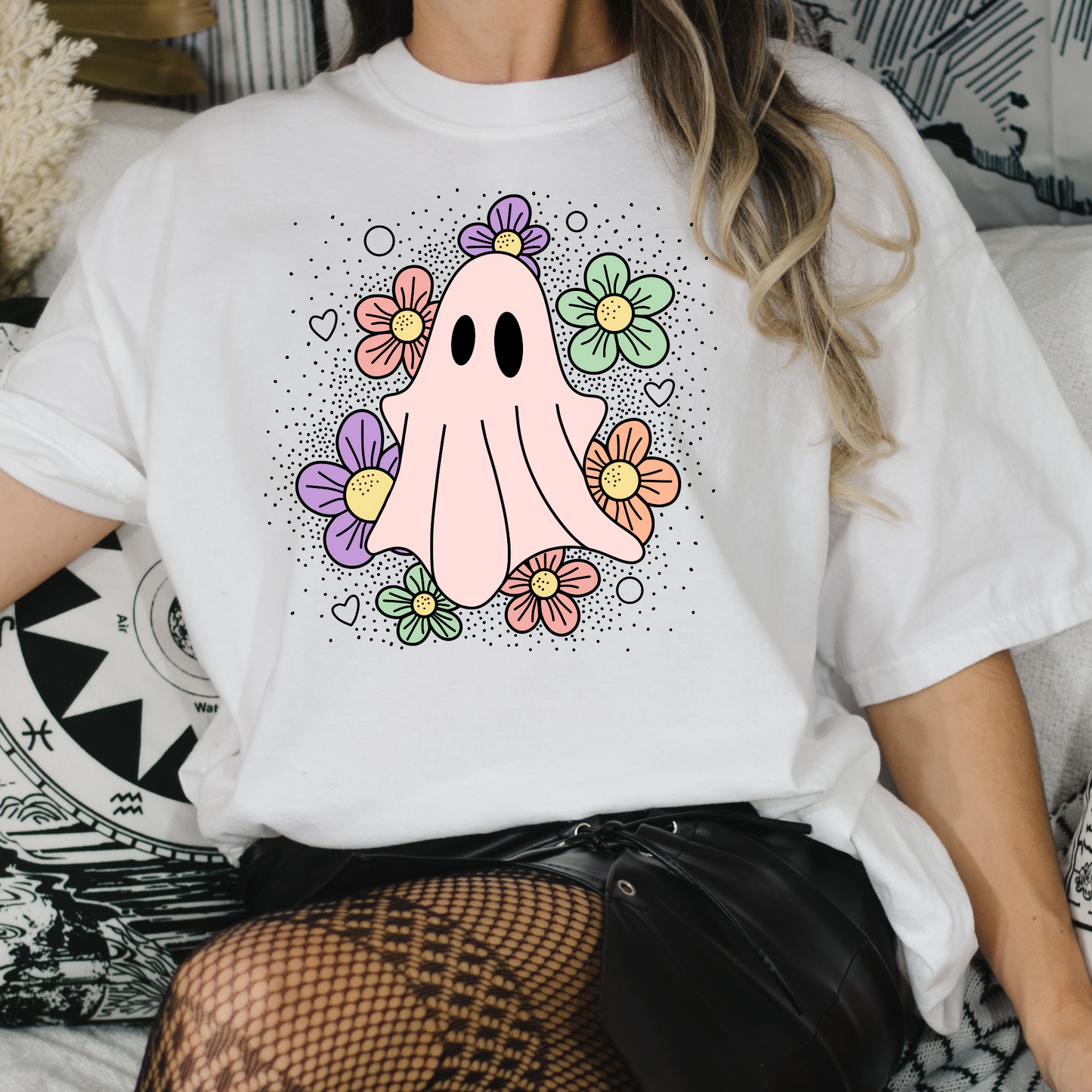 Ghost w/Flowers and Speckled Background Full Color DTF Transfer