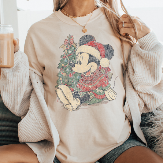 Vintage Chrismtas Mouse - Distressed Full Color DTF Transfer