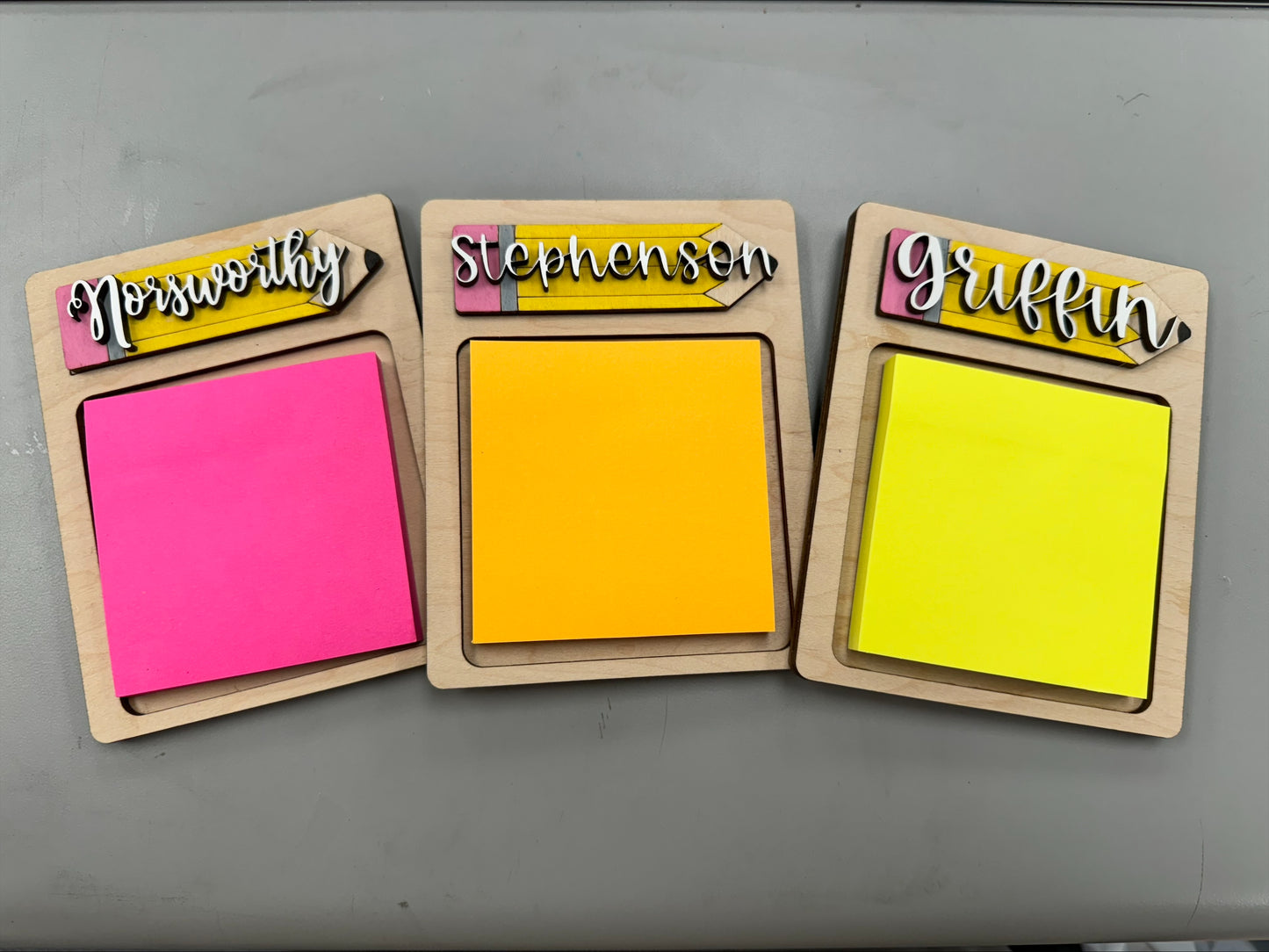 Pencil Sticky Note Holder (Sticky Notes Included - Color Random) - LAST NAME ONLY